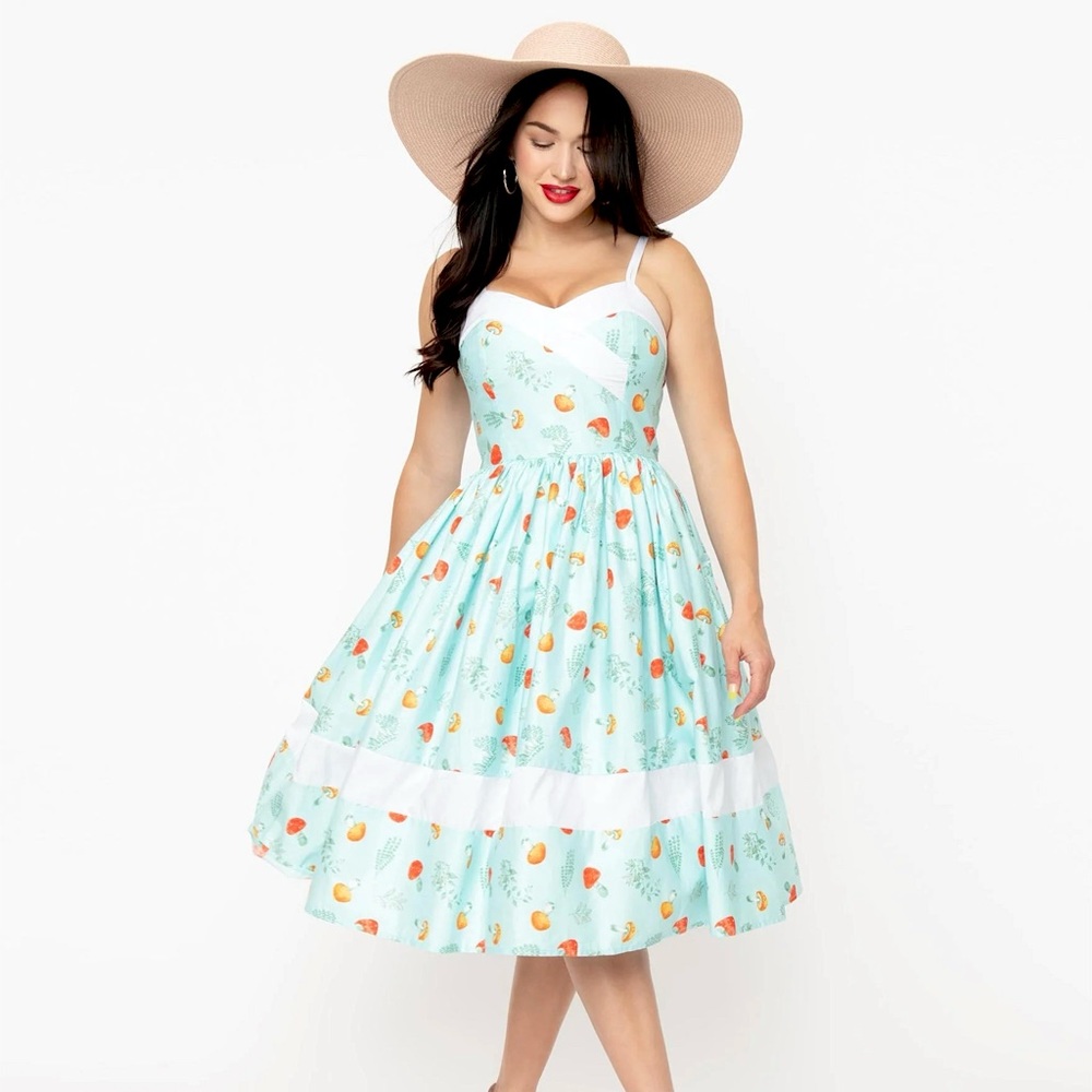 RARE!! NWT Unique Vintage Pinup Mushroom Darienne Swing Dress
